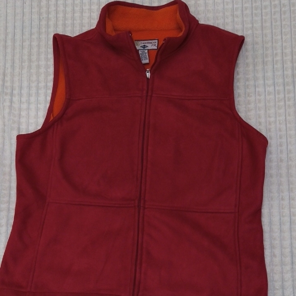 Caribbean Joe Jackets & Blazers - Columbia Red Fleece Vest with Orange Accents